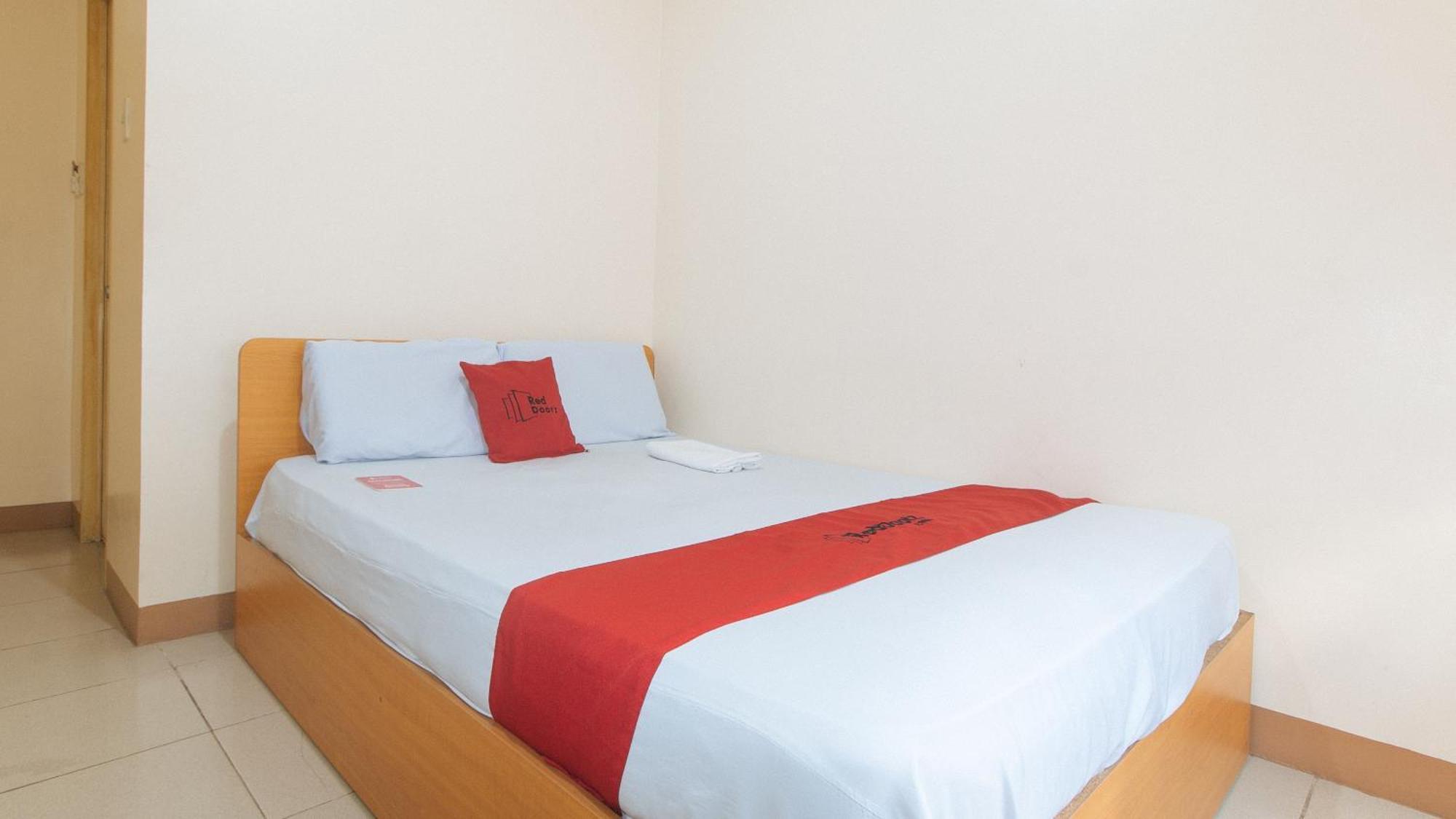 Reddoorz @ Asiana Pension Inn Mandawe Exteriér fotografie