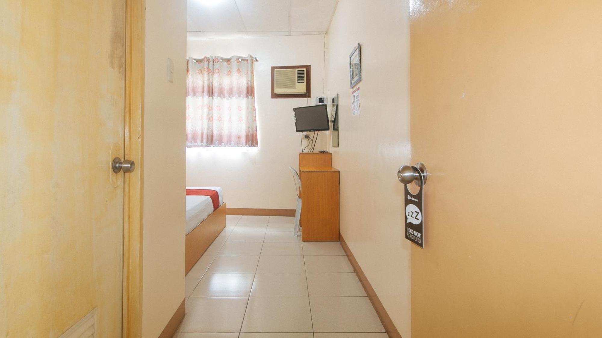 Reddoorz @ Asiana Pension Inn Mandawe Exteriér fotografie